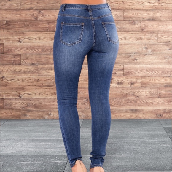 FASHION NOVA SKINNY JEANS - Picture 7 of 10